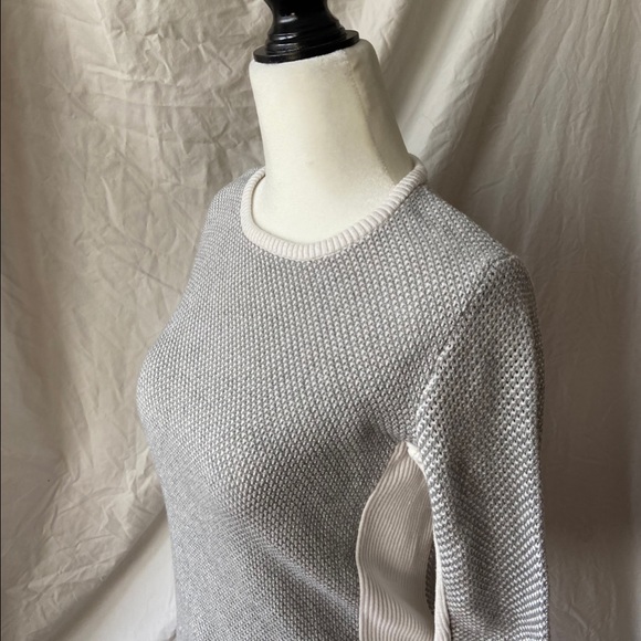Calvin Klein Gray and White Sweater - Picture 2 of 5